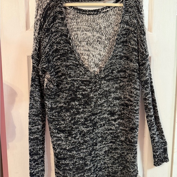 Millau Monochrome Knit Sweater - Picture 4 of 4